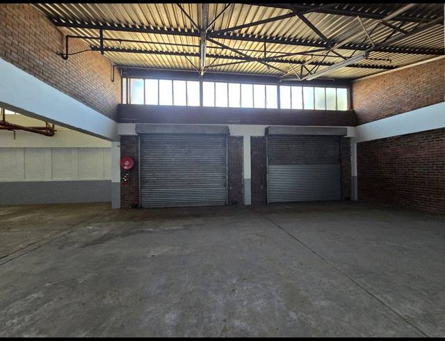 3,762M² WAREHOUSE TO LET IN BENROSE
